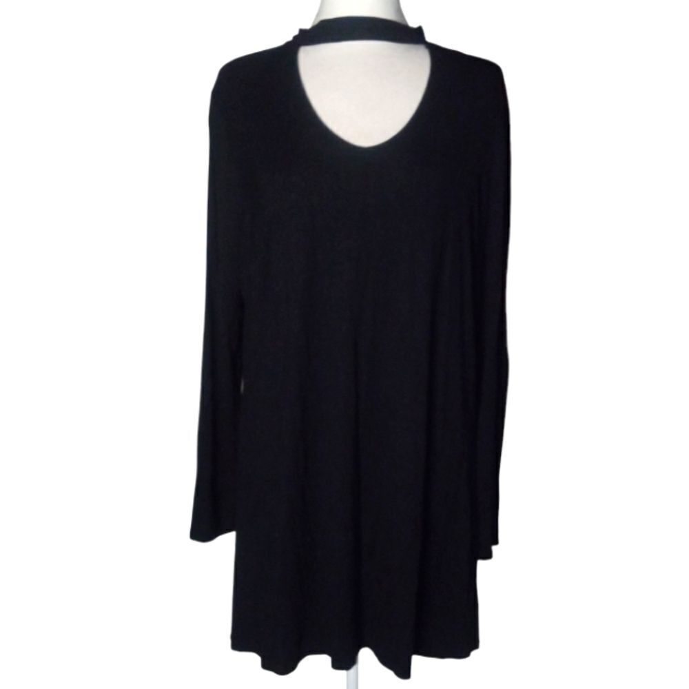 Soma Peek A Boo Neckline Stretchy Black Tunic Top Size Large